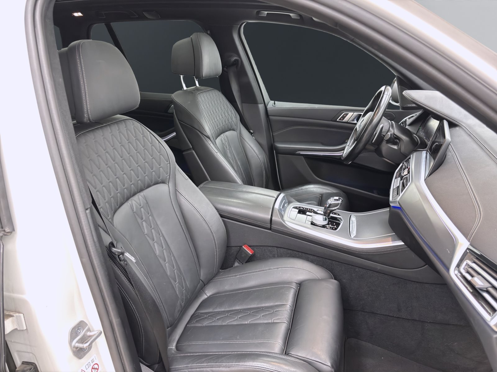 Fahrzeugabbildung BMW X5 xDrive40d [M Sport, Laser, AHK, Standhz.]