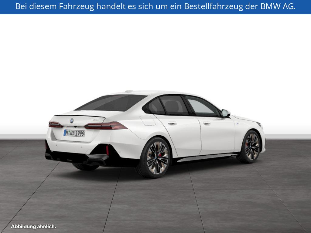Fahrzeugabbildung BMW 520i Limousine