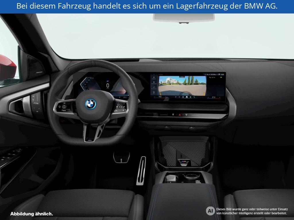 Fahrzeugabbildung BMW X3 30e xDrive