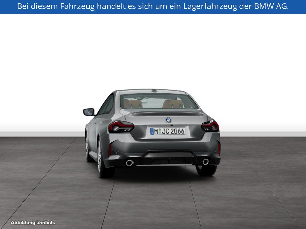 Fahrzeugabbildung BMW 218i Coupé