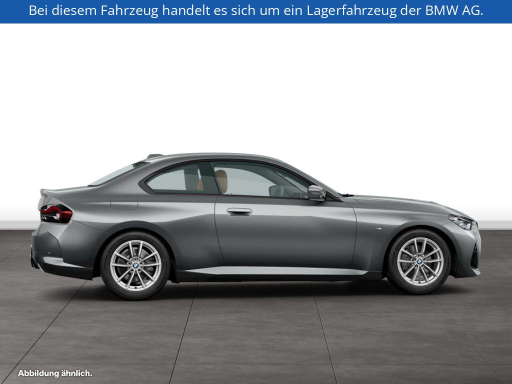 Fahrzeugabbildung BMW 218i Coupé