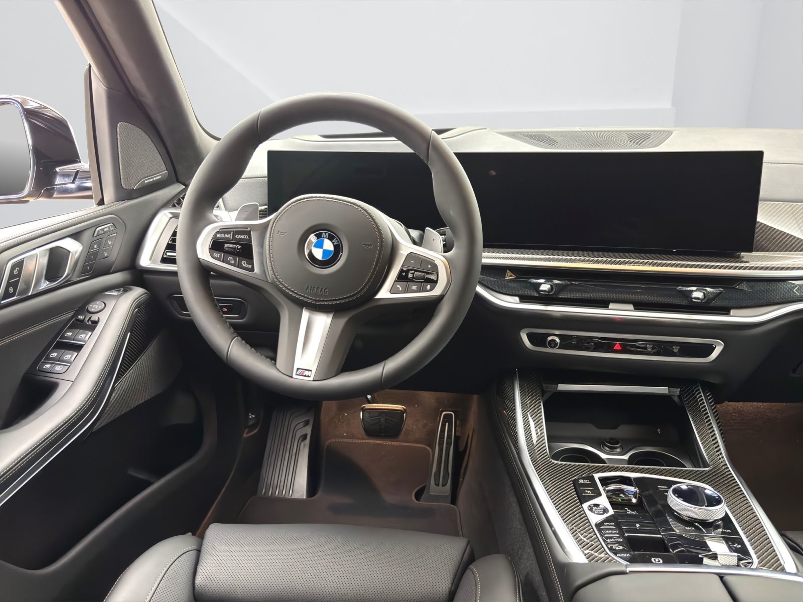 Fahrzeugabbildung BMW X7 xDrive40d [M Sport Pro, HUD, AHK, ACC, GSD, 22 LMR]