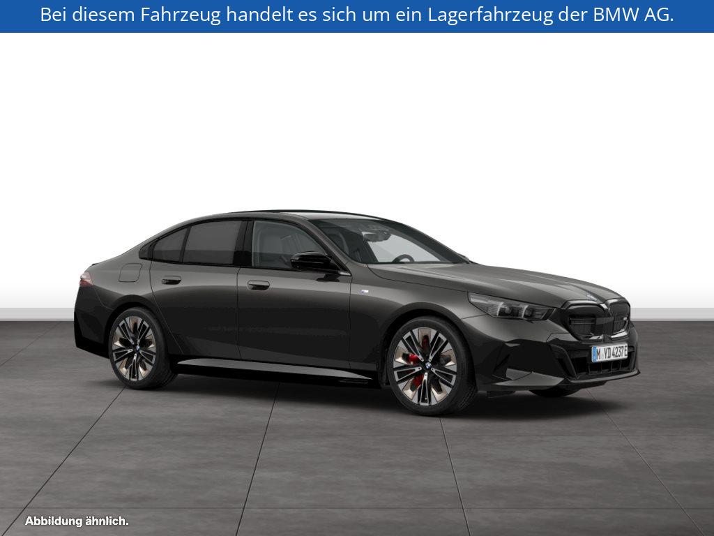 Fahrzeugabbildung BMW i5 M60 xDrive Limousine