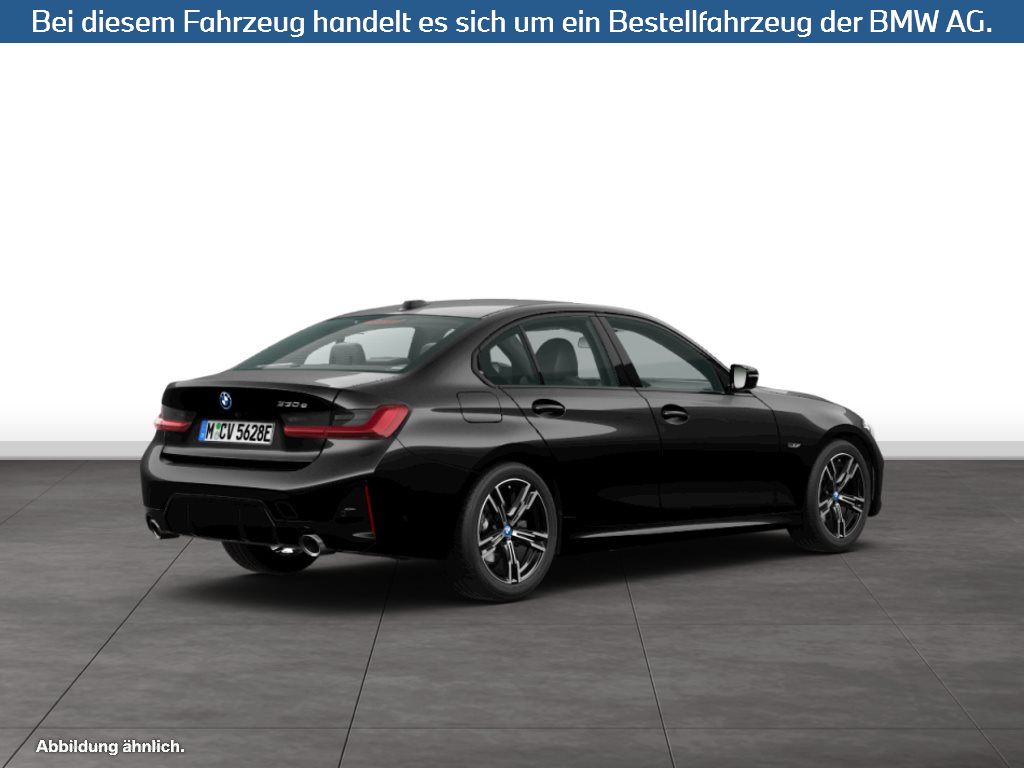 Fahrzeugabbildung BMW 330e Limousine