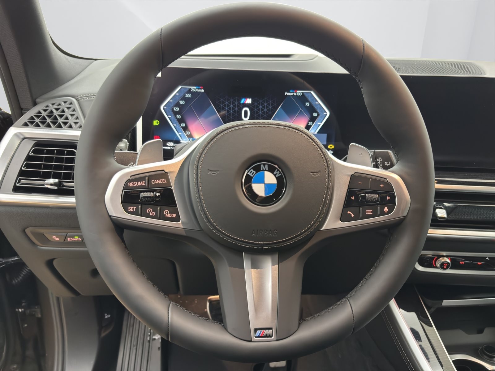 Fahrzeugabbildung BMW X5 xDrive40d [M Sport Pro, HUD, AHK, ACC, 22 LMR]