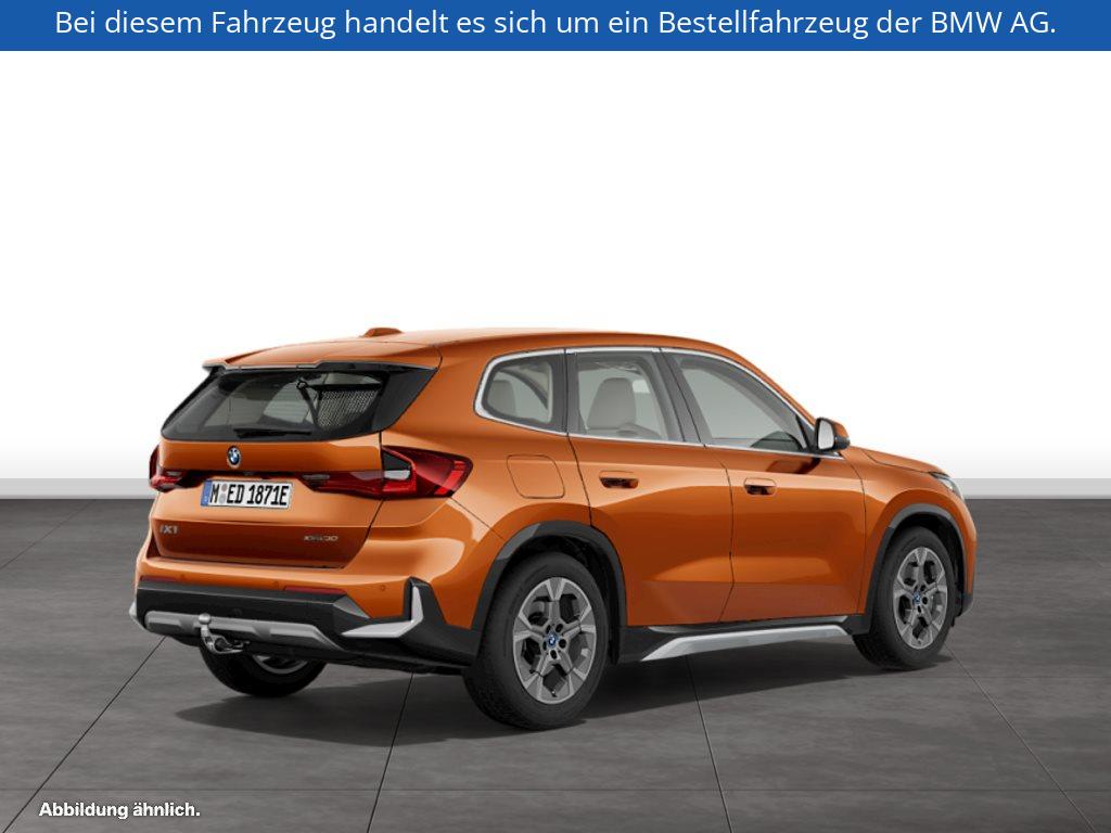 Fahrzeugabbildung BMW iX1 xDrive30