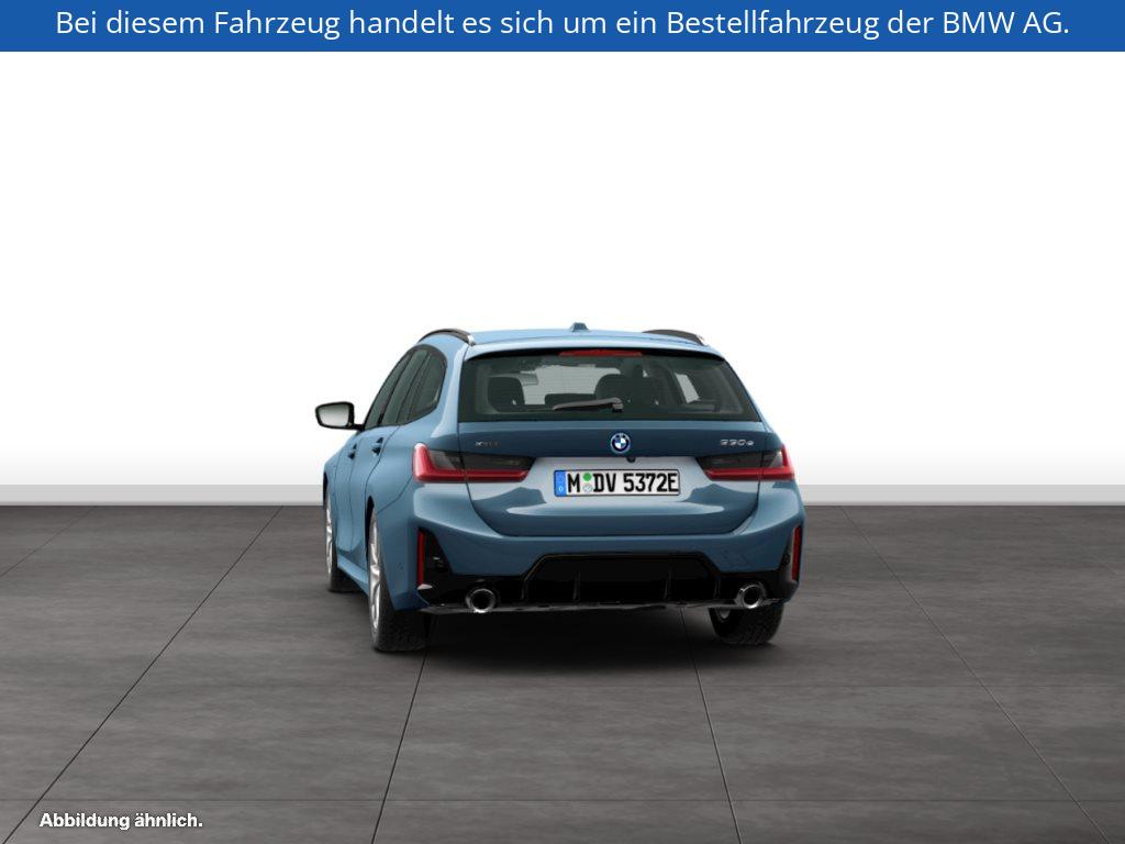 Fahrzeugabbildung BMW 330e xDrive Touring