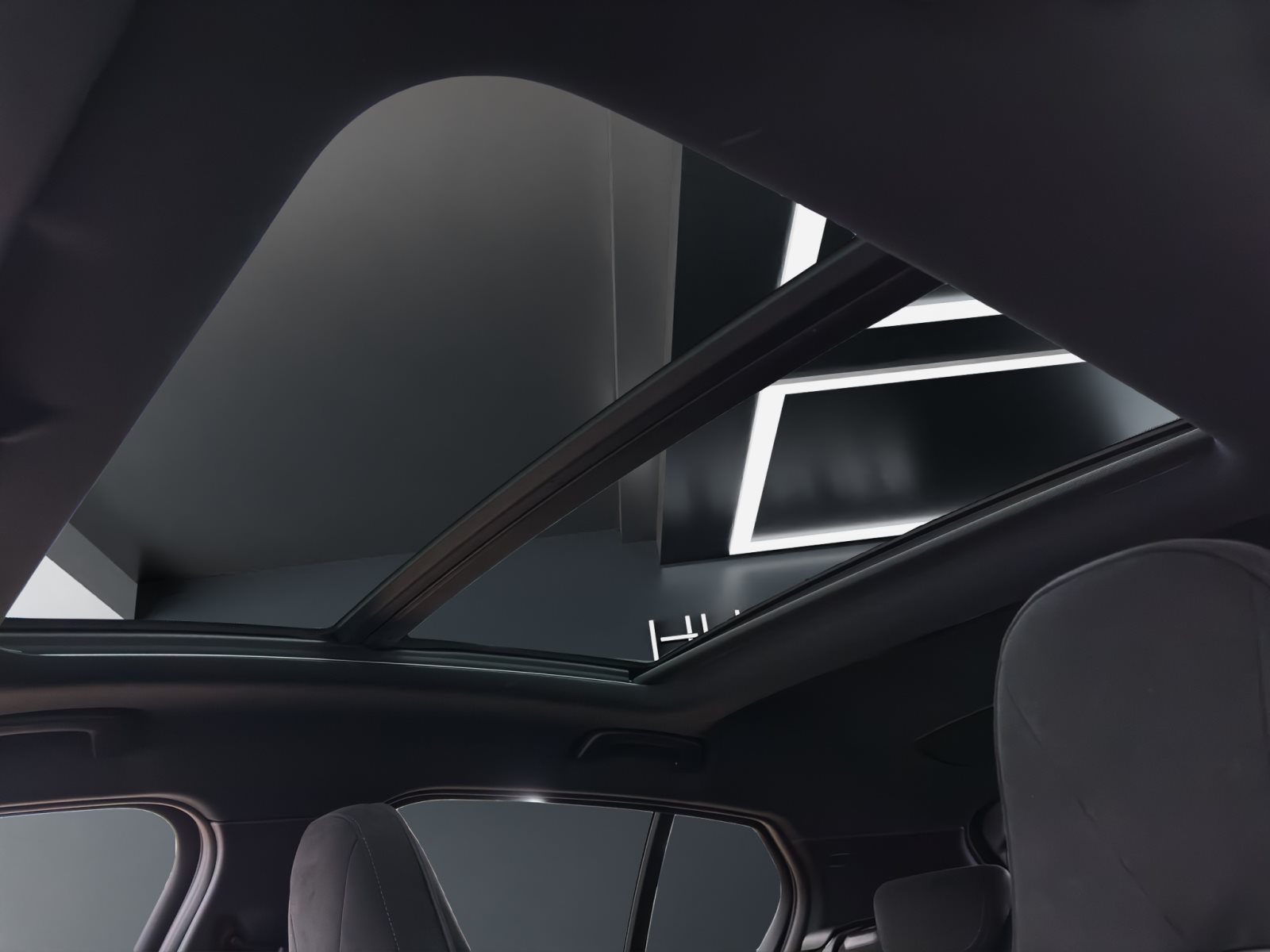 Fahrzeugabbildung BMW 120i [M Sport, LC Prof, ACC, GSD, 19 , h&k Sound]