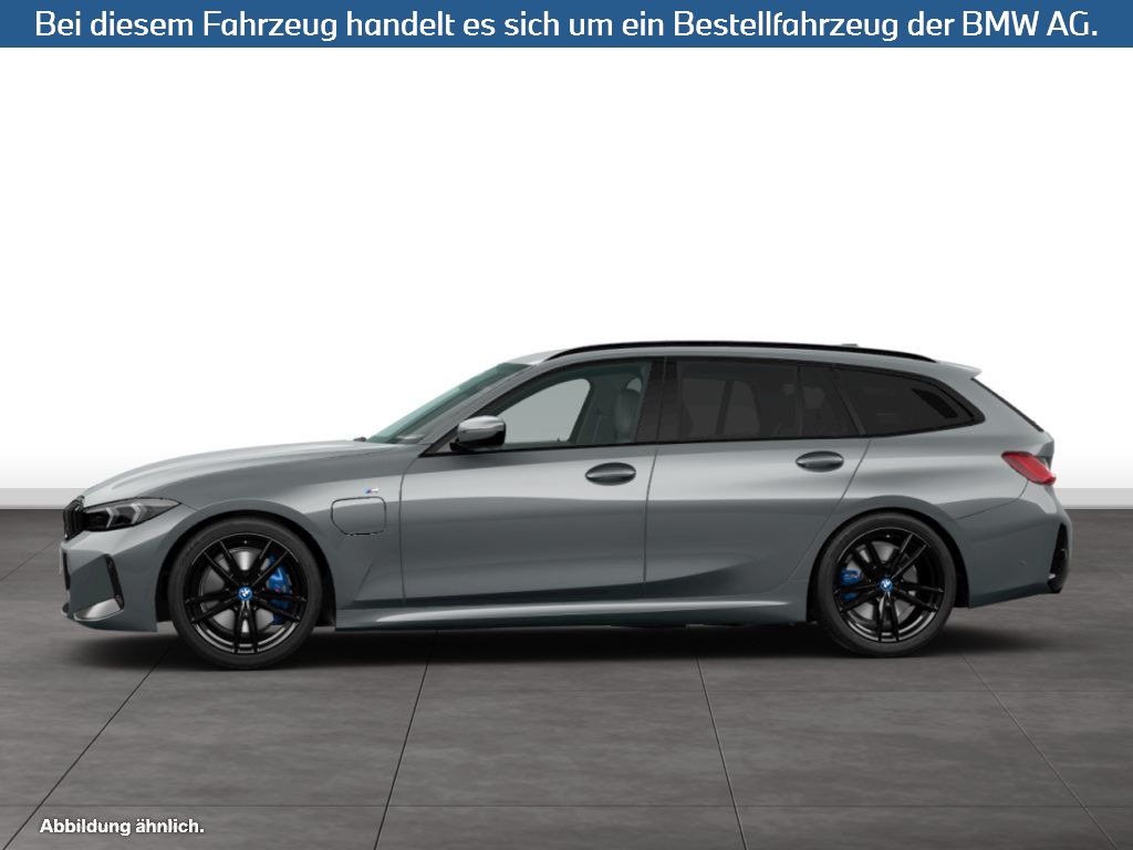 Fahrzeugabbildung BMW 330e xDrive Touring
