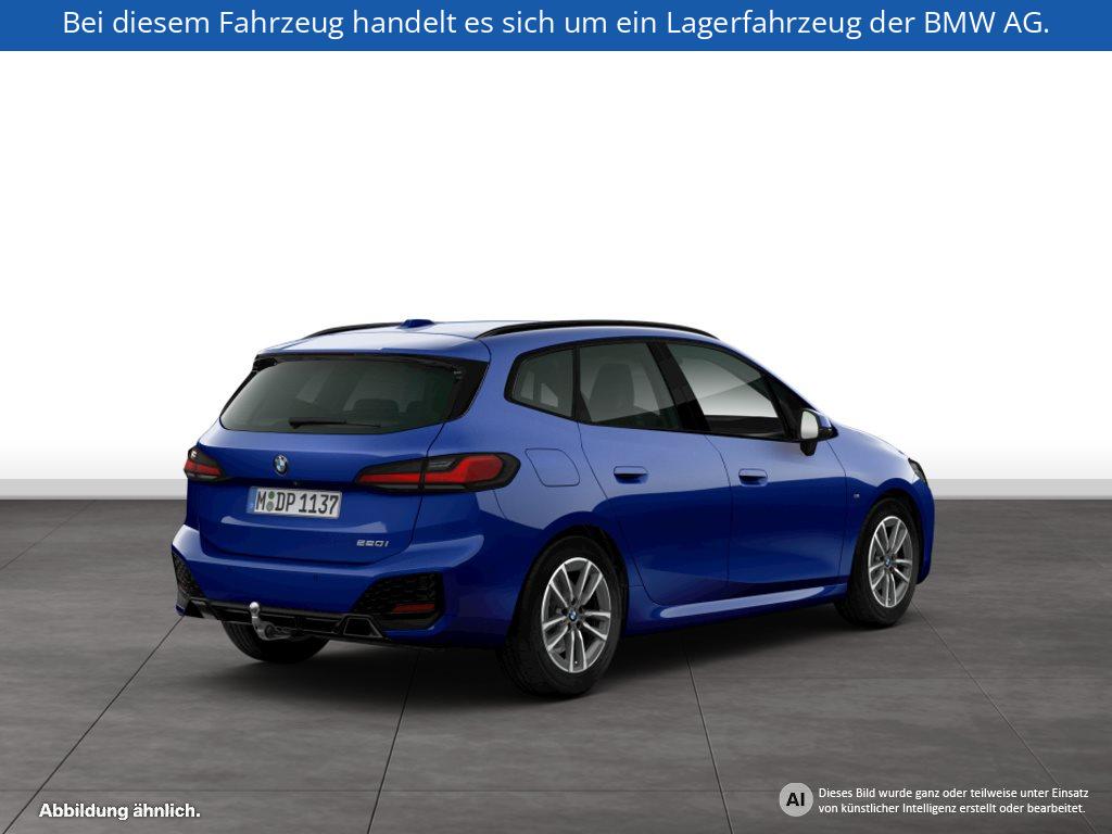 Fahrzeugabbildung BMW 220i Active Tourer