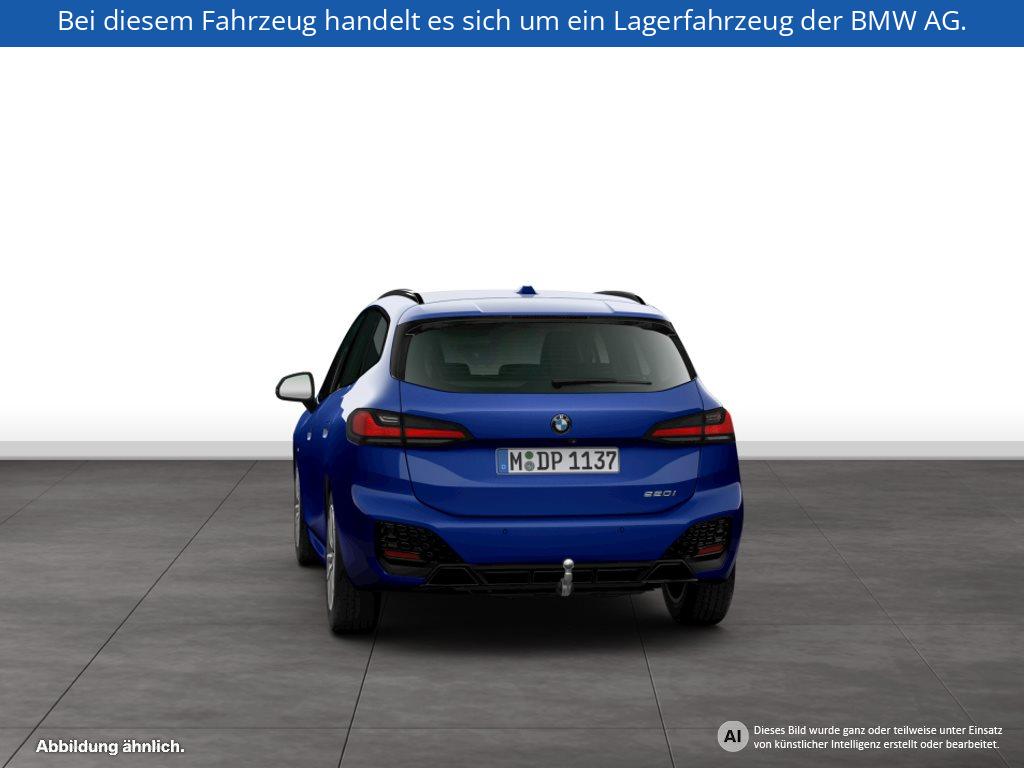 Fahrzeugabbildung BMW 220i Active Tourer