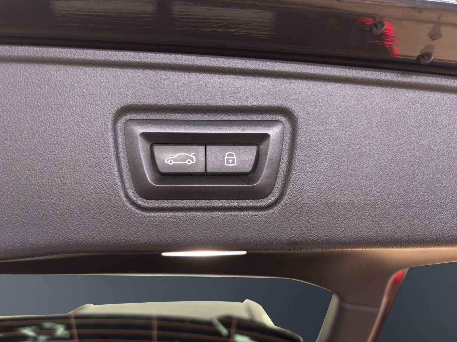 Fahrzeugabbildung BMW 520d Touring [M Sport Pro, HUD, AHK, ACC, 20 LMR]