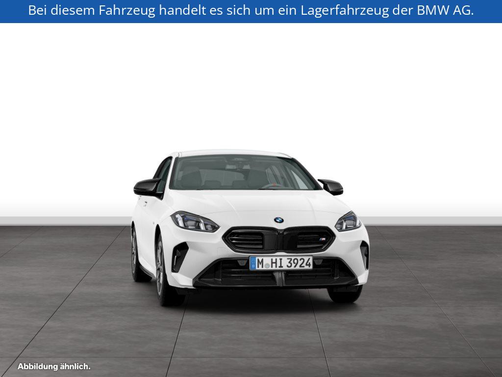 Fahrzeugabbildung BMW M135 xDrive