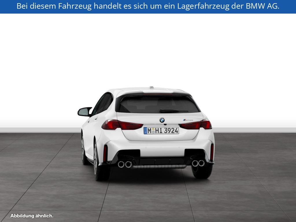 Fahrzeugabbildung BMW M135 xDrive
