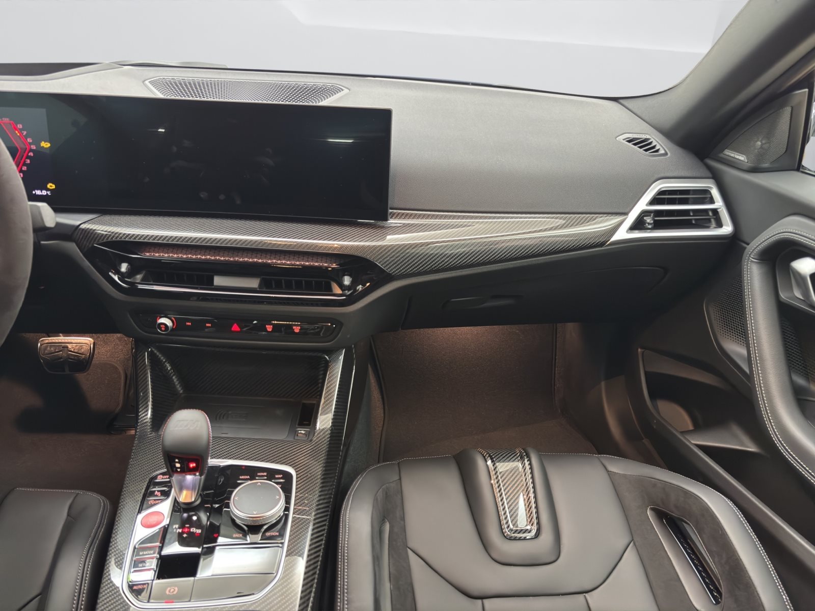 Fahrzeugabbildung BMW M2 CS [Individual, Carbon-Keramik-Bremse]