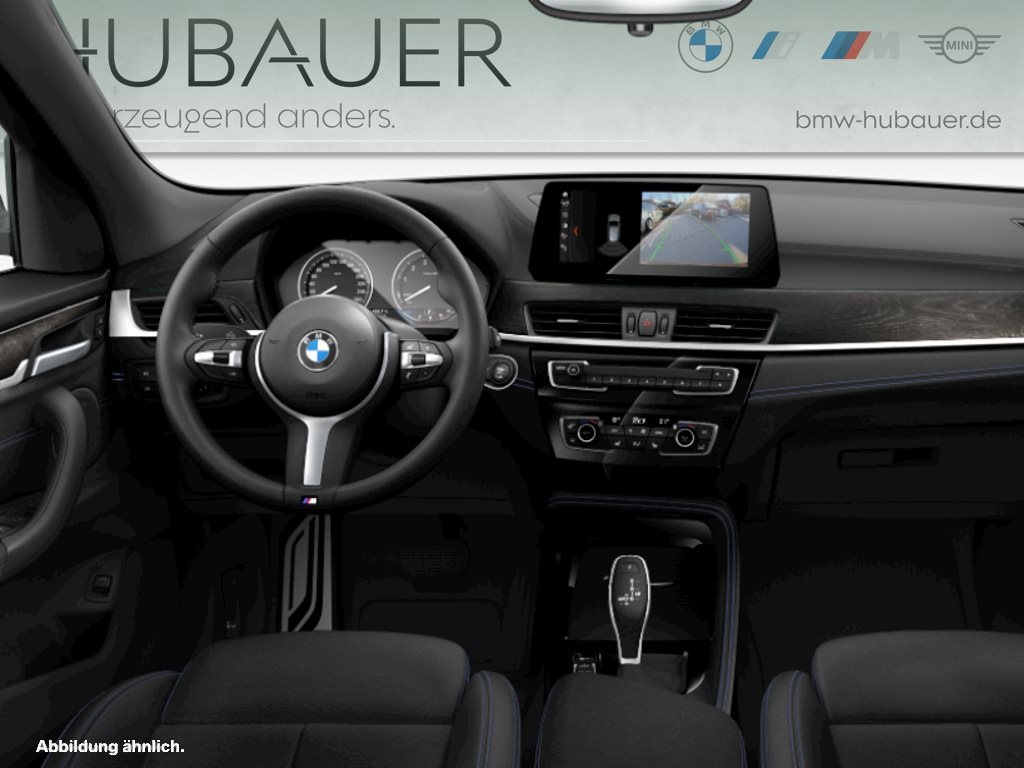 Fahrzeugabbildung BMW X1 xDrive20i [M Sport, Navi Plus, HUD, RFK, SHZ]