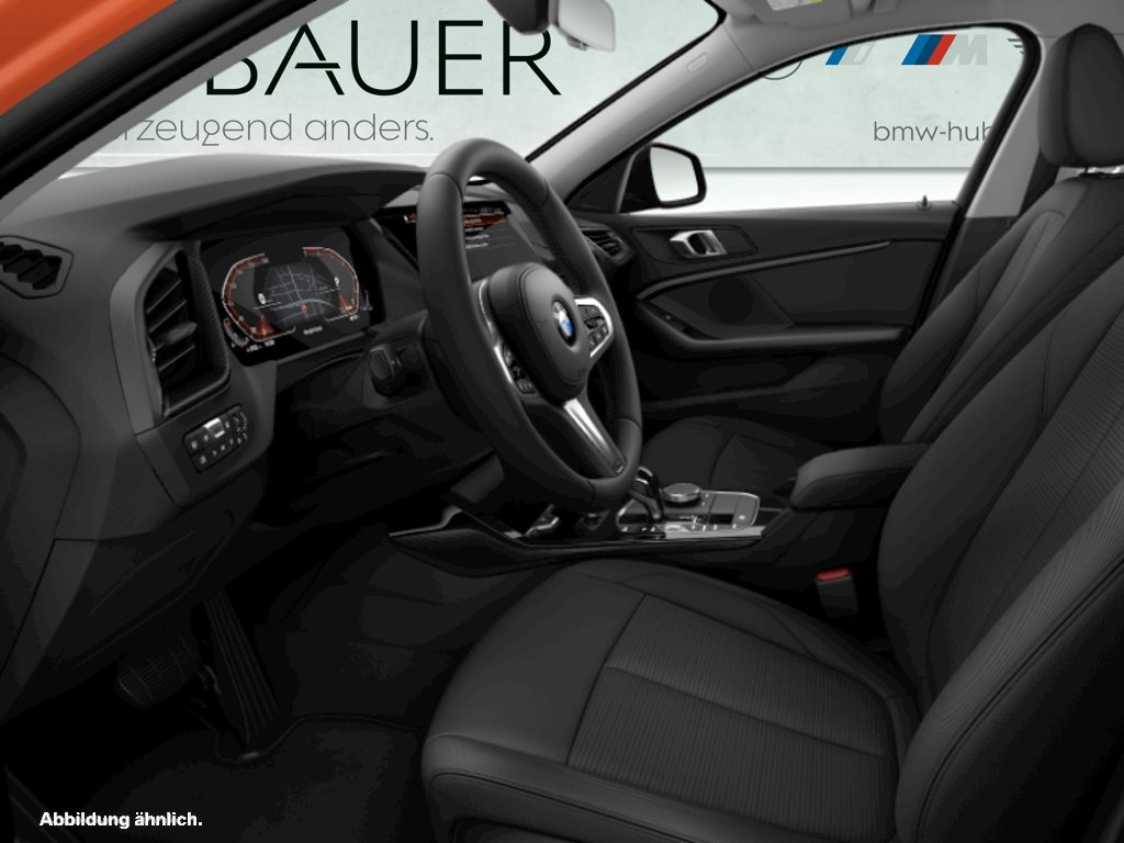 Fahrzeugabbildung BMW 118i 5-Türer [Advantage, LC Prof., PDC, SHZ]