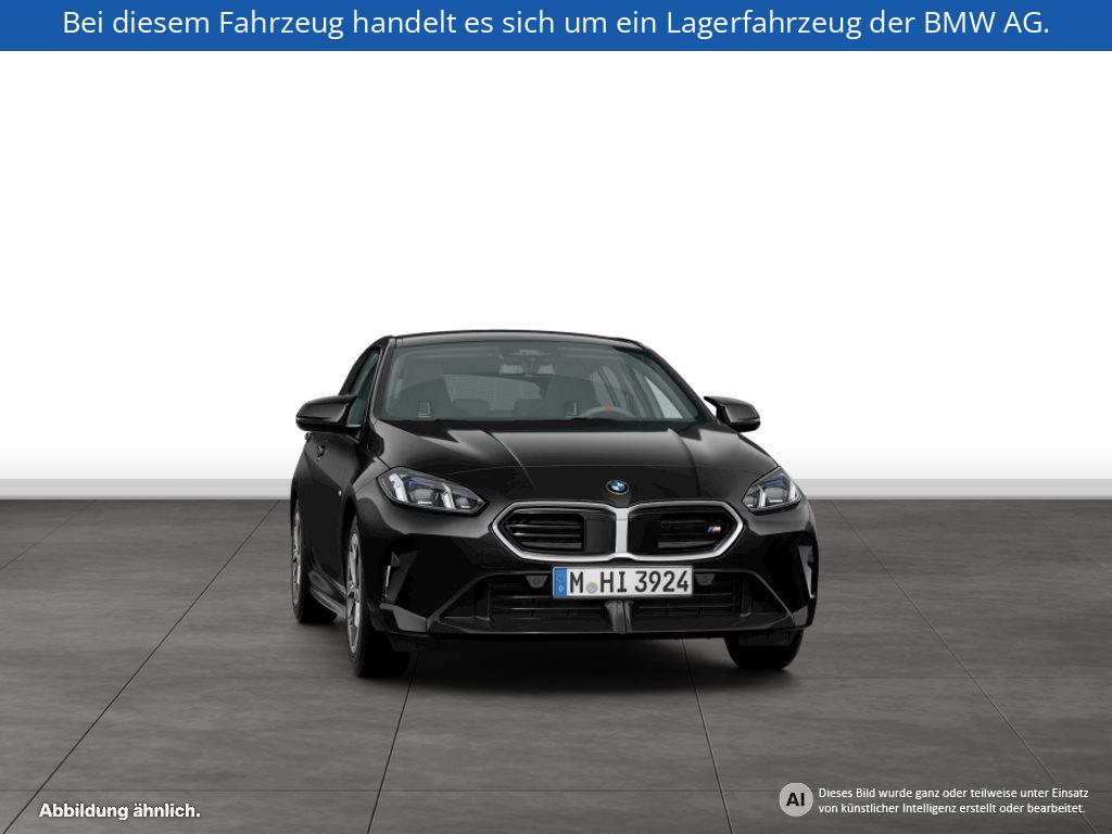 Fahrzeugabbildung BMW M135 xDrive