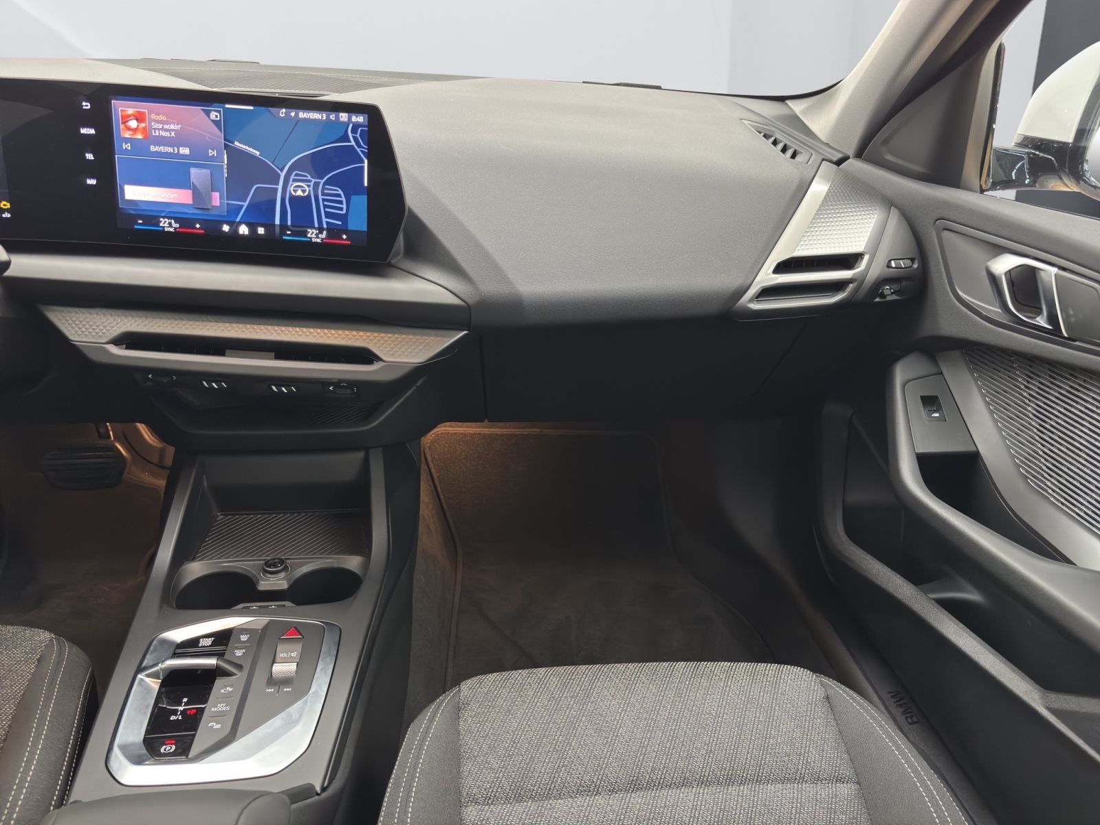 Fahrzeugabbildung BMW 120 5-Türer [M Sport, Navi, RFK, SHZ, 18 LMR]