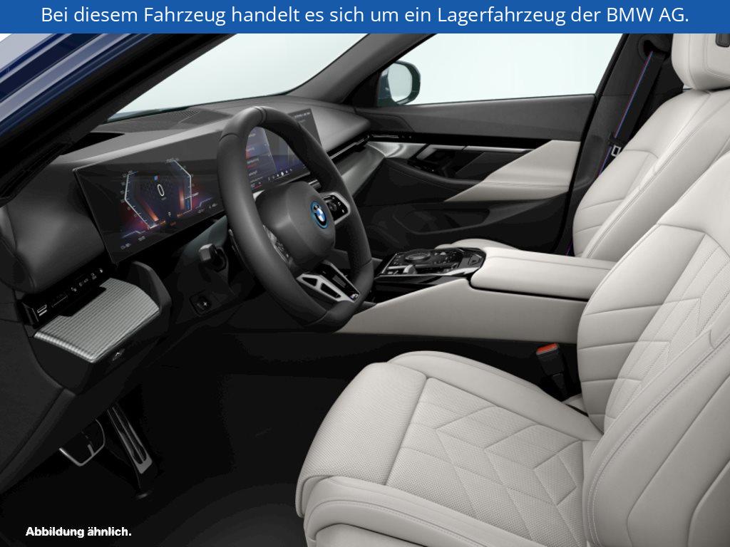 Fahrzeugabbildung BMW i5 eDrive40 Touring