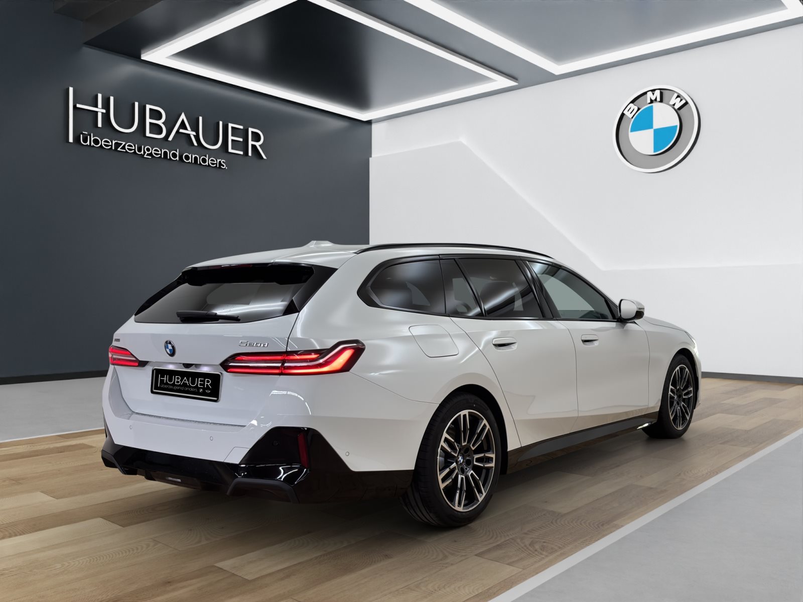 Fahrzeugabbildung BMW 520d xDrive Touring [M Sport, AHK, ACC, RFK, h&k Sound]