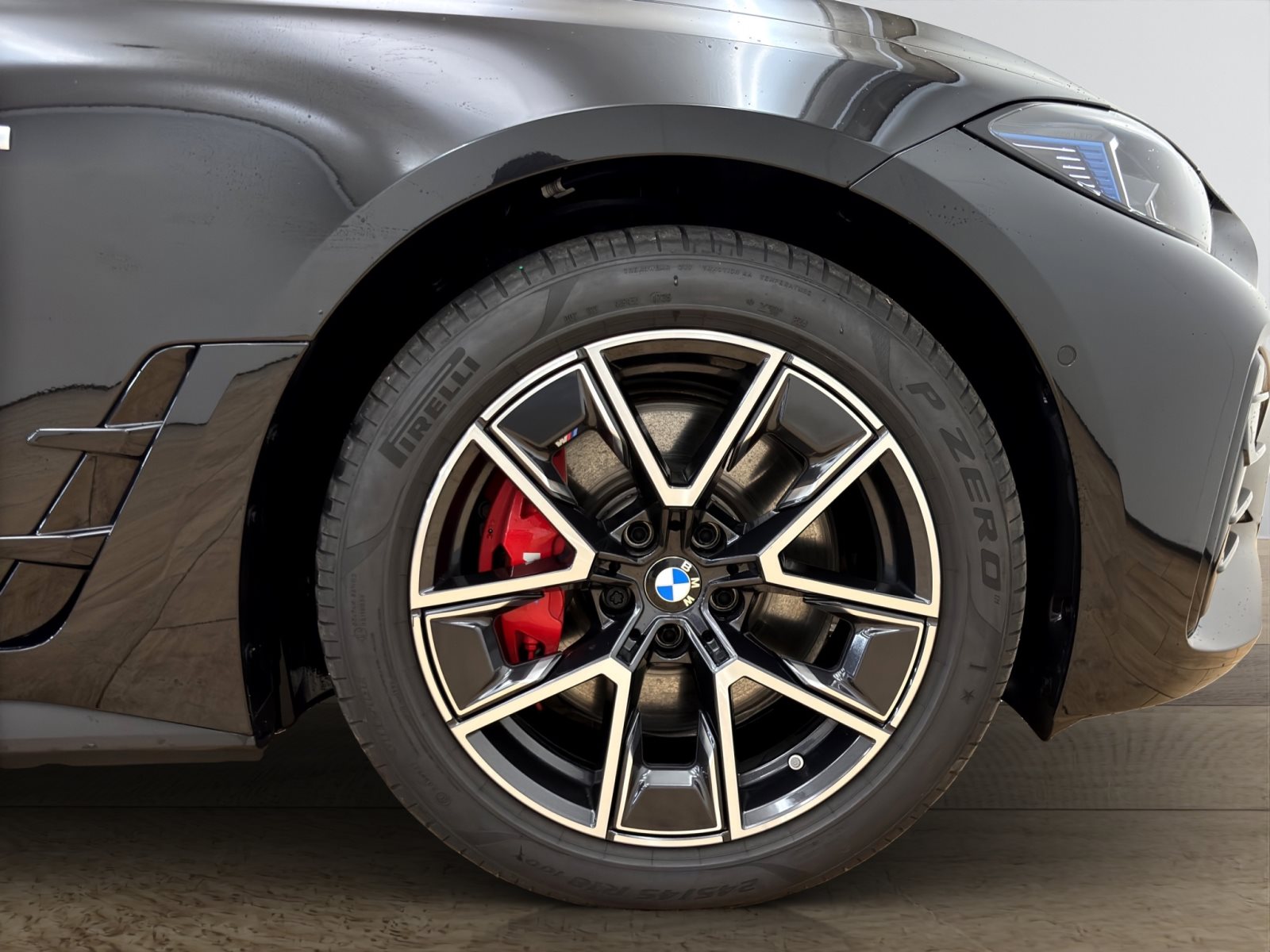 Fahrzeugabbildung BMW i4 eDrive40 Gran Coupé [M Sport Pro, ACC, 360°]