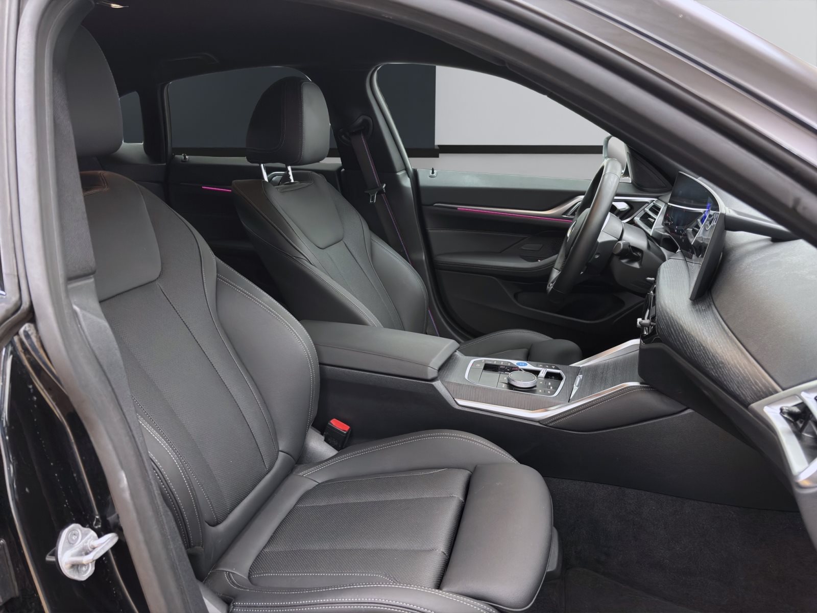 Fahrzeugabbildung BMW i4 eDrive40 Gran Coupé [M Sport Pro, ACC, 360°]