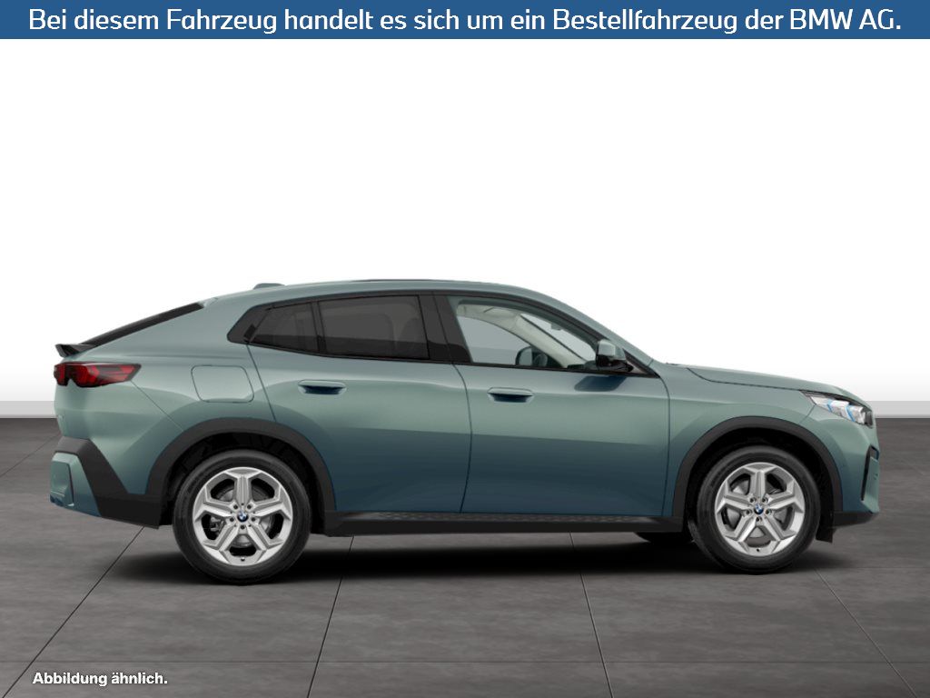 Fahrzeugabbildung BMW X2 sDrive18d