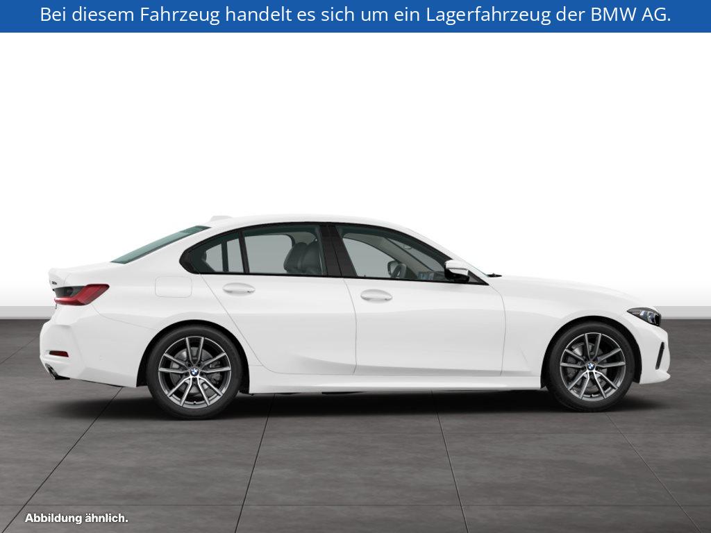 Fahrzeugabbildung BMW 330e xDrive Limousine