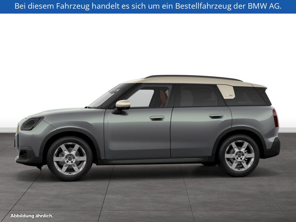 Fahrzeugabbildung MINI Countryman SE ALL4