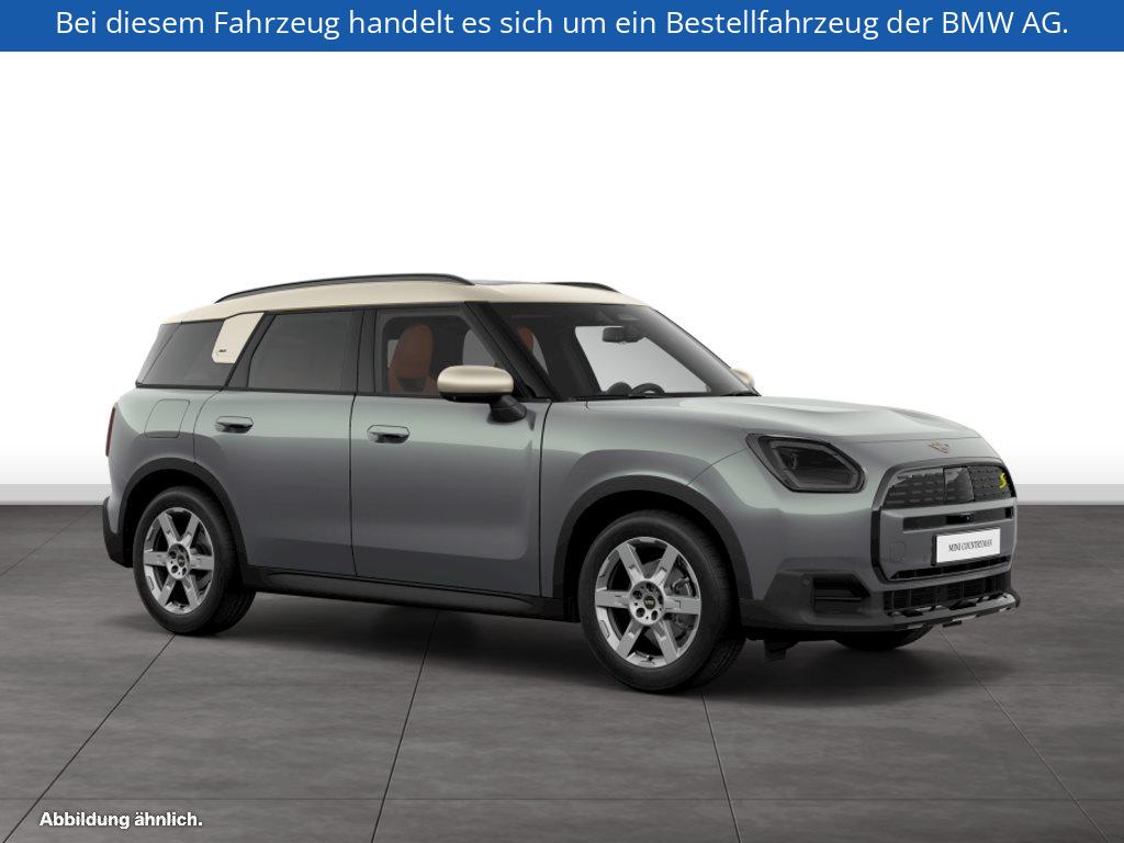 Fahrzeugabbildung MINI Countryman SE ALL4