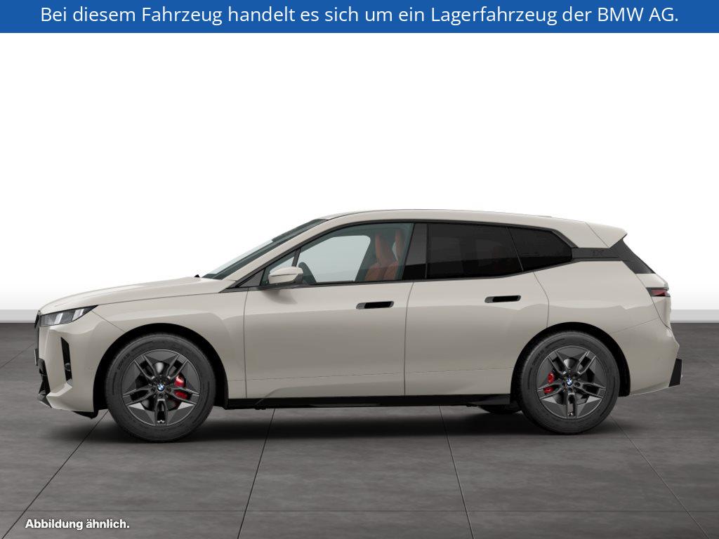 Fahrzeugabbildung BMW iX xDrive60