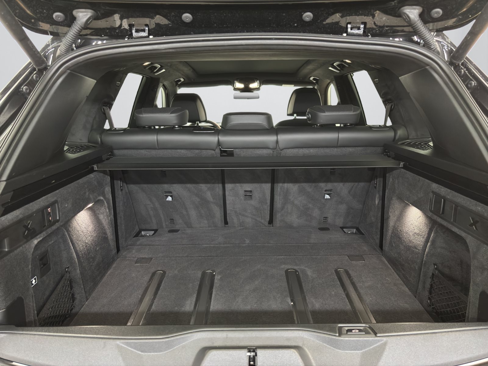 Fahrzeugabbildung BMW X5 M60i xDrive [M Sport Pro, DA Prof., HK Sound]