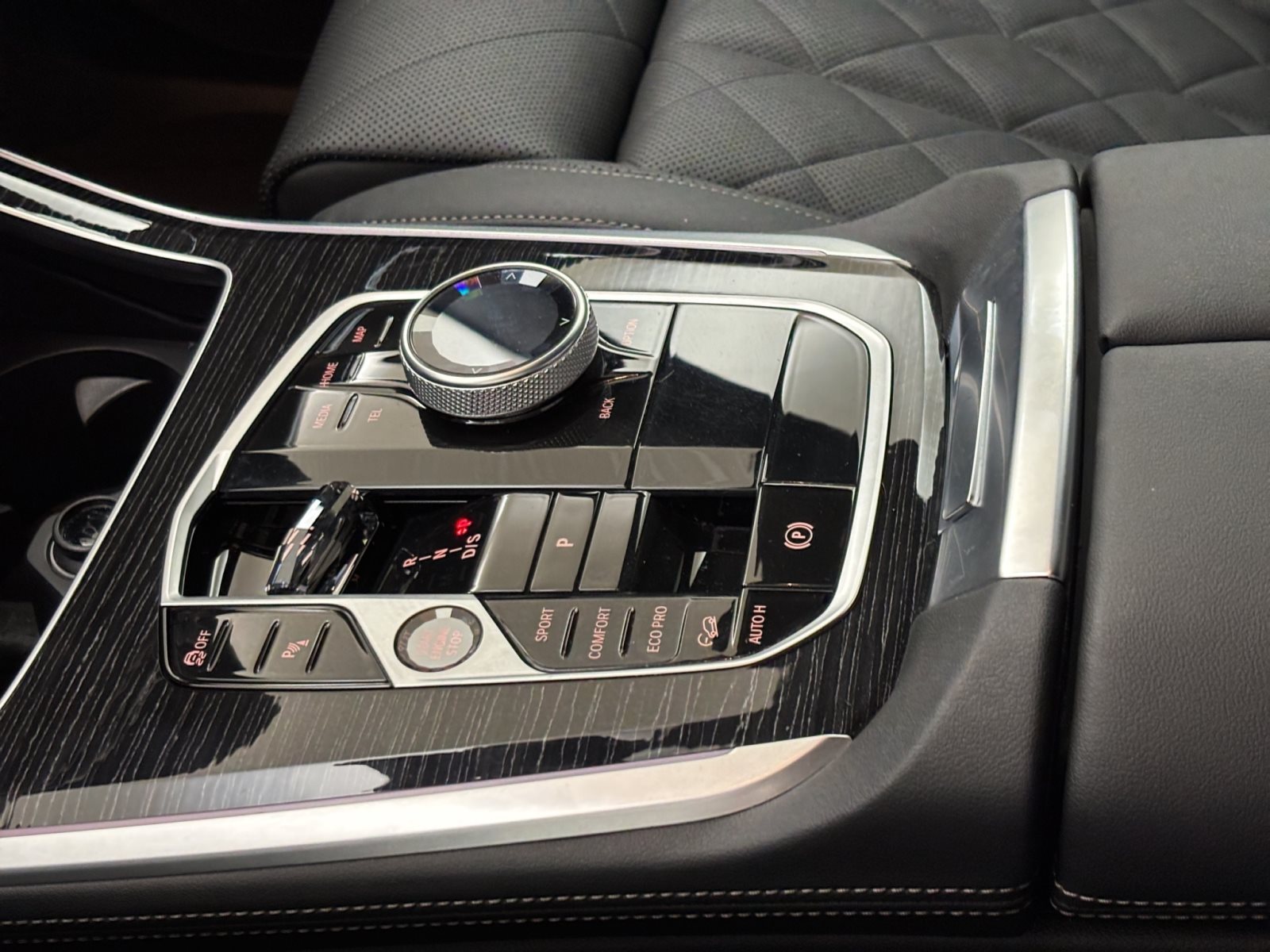 Fahrzeugabbildung BMW X5 M60i xDrive [M Sport Pro, DA Prof., HK Sound]