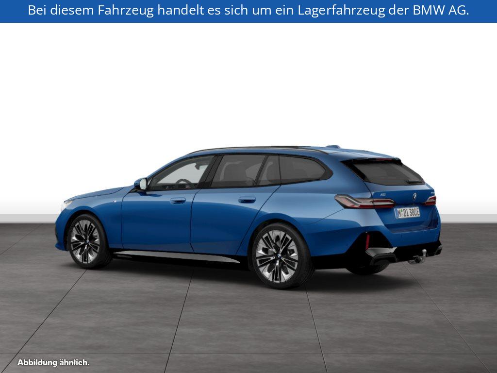 Fahrzeugabbildung BMW i5 eDrive40 Touring