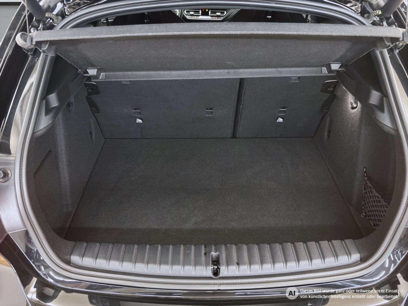 Fahrzeugabbildung BMW 118i 5-Türer [M Sport, LC Prof, RFK, 18 LMR, SHZ]