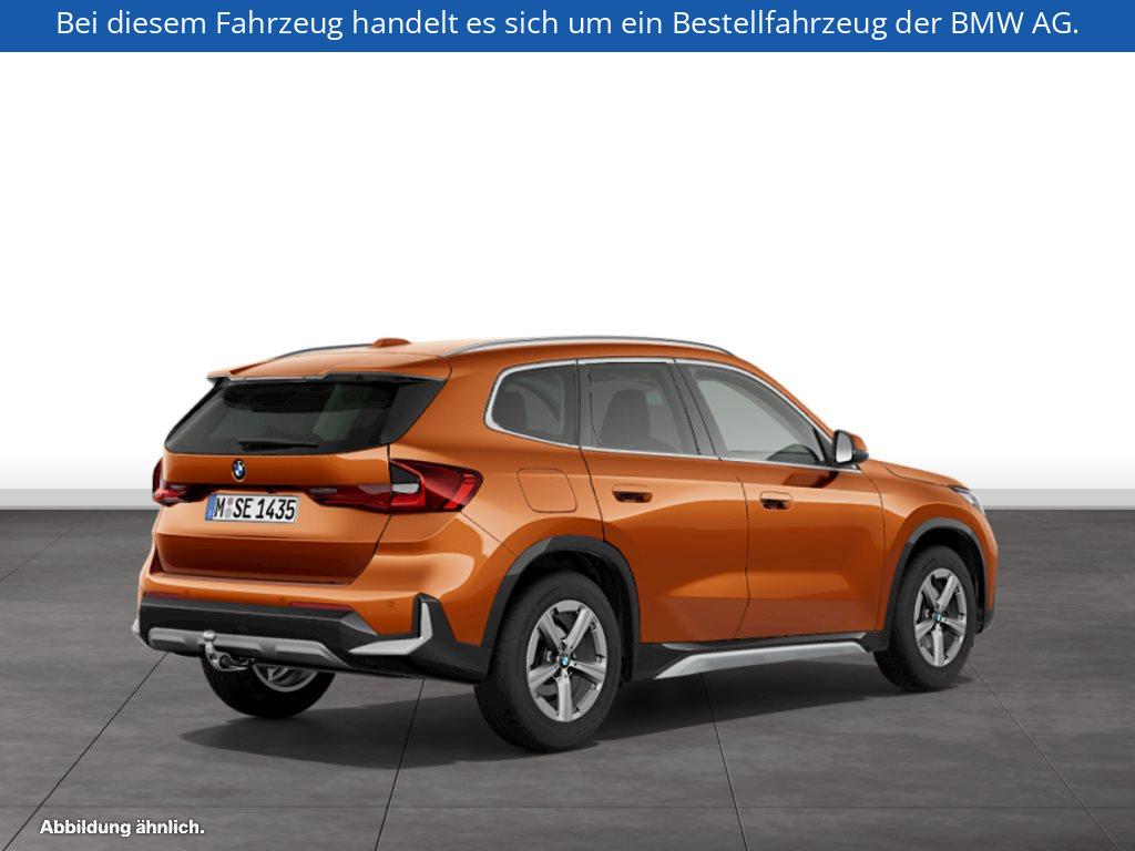 Fahrzeugabbildung BMW X1 sDrive20i