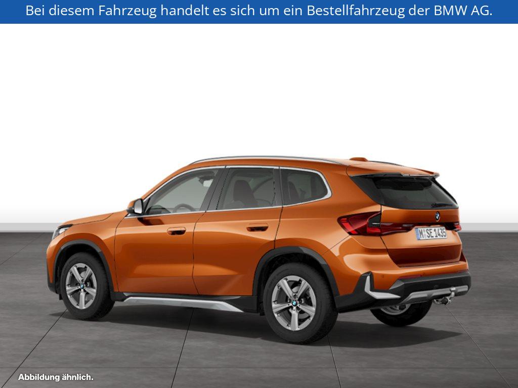 Fahrzeugabbildung BMW X1 sDrive20i