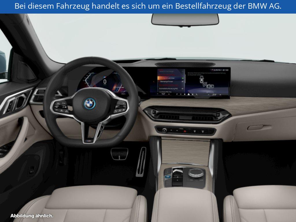Fahrzeugabbildung BMW i4 eDrive40 Gran Coupé