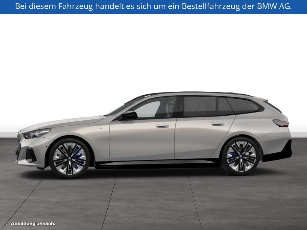 Fahrzeugabbildung BMW i5 M60 xDrive Touring