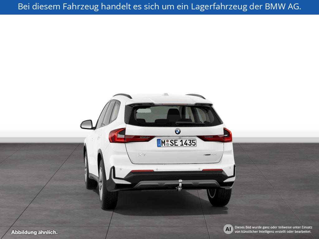 Fahrzeugabbildung BMW X1 sDrive20i