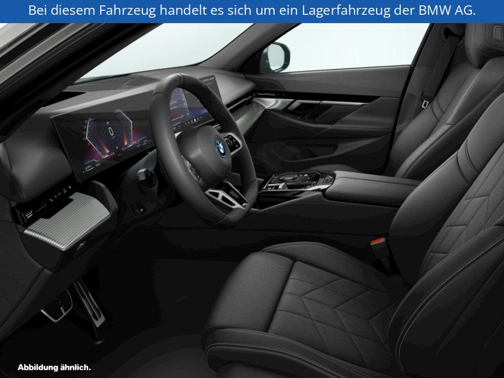 Fahrzeugabbildung BMW 550e xDrive Limousine