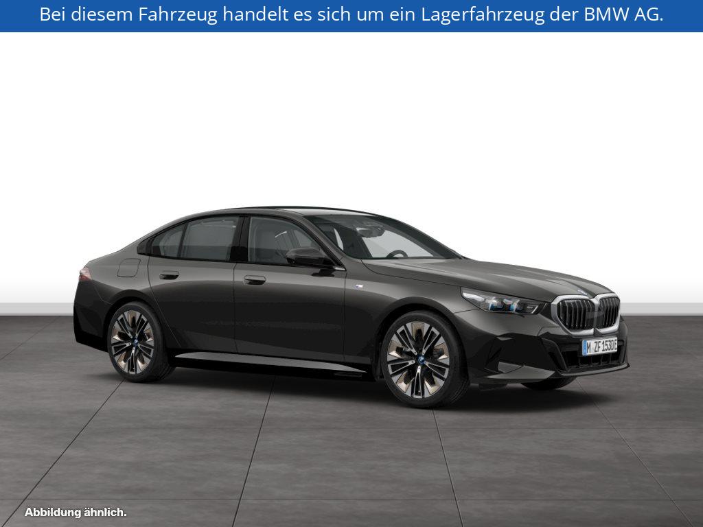 Fahrzeugabbildung BMW 550e xDrive Limousine