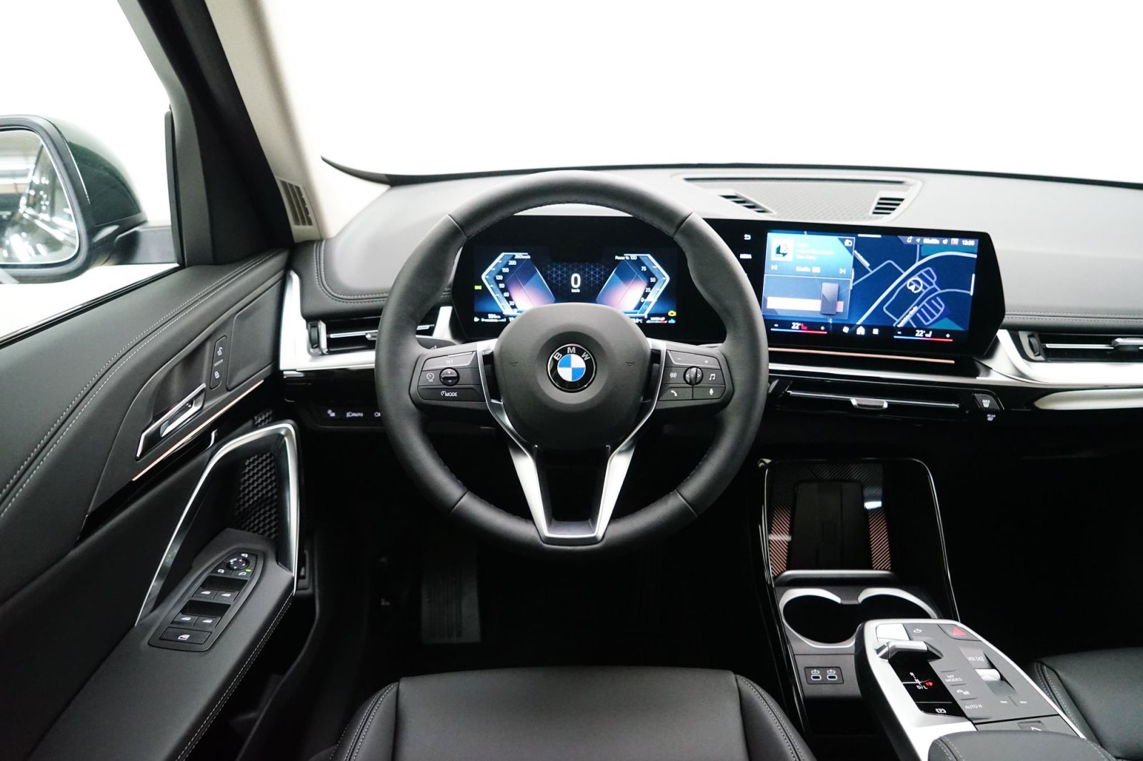 Fahrzeugabbildung BMW X1 sDrive20d [xLine, AHK, RFK, 18 LMR, SHZ]