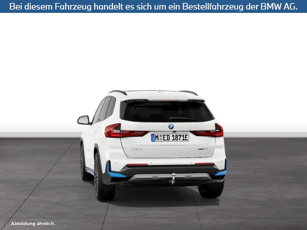 Fahrzeugabbildung BMW iX1 xDrive30