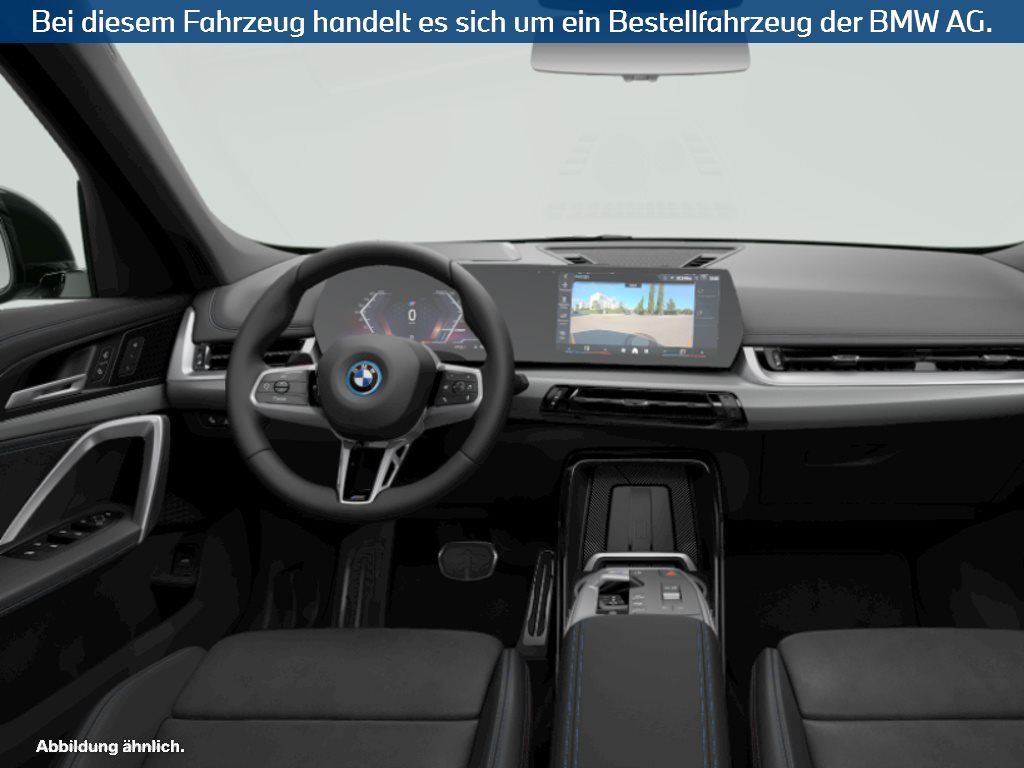 Fahrzeugabbildung BMW iX1 xDrive30