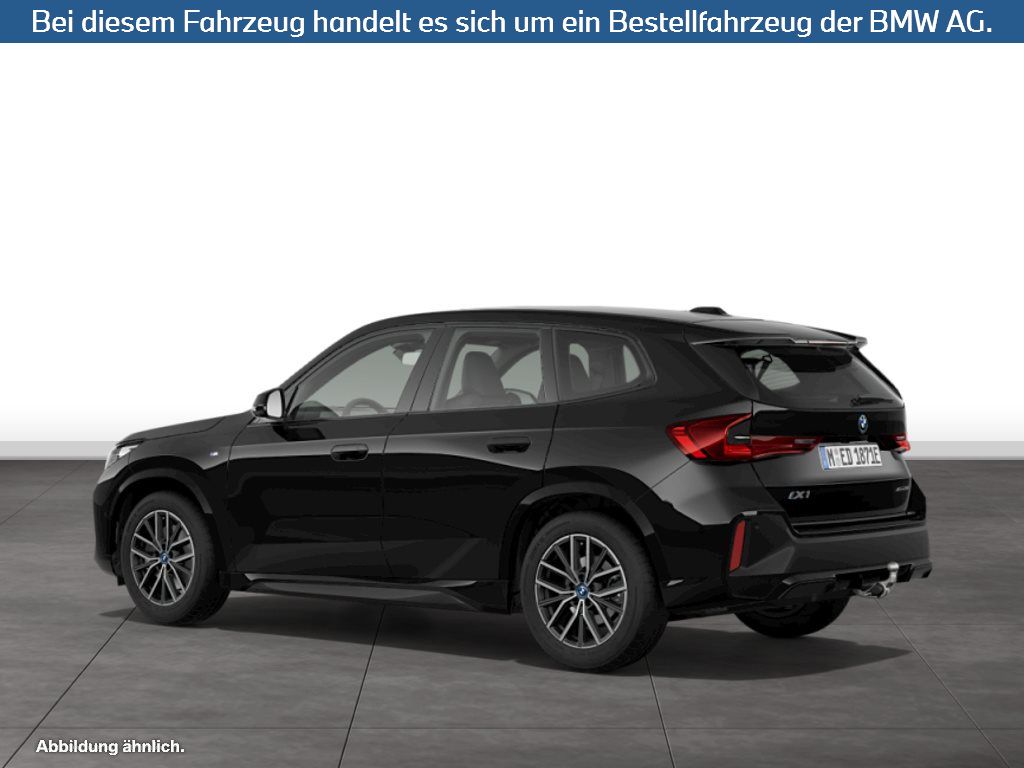 Fahrzeugabbildung BMW iX1 xDrive30