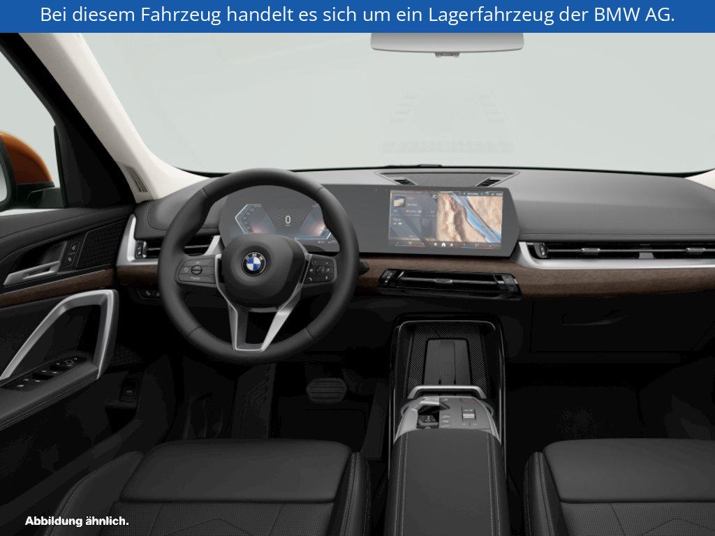 Fahrzeugabbildung BMW X1 sDrive20i