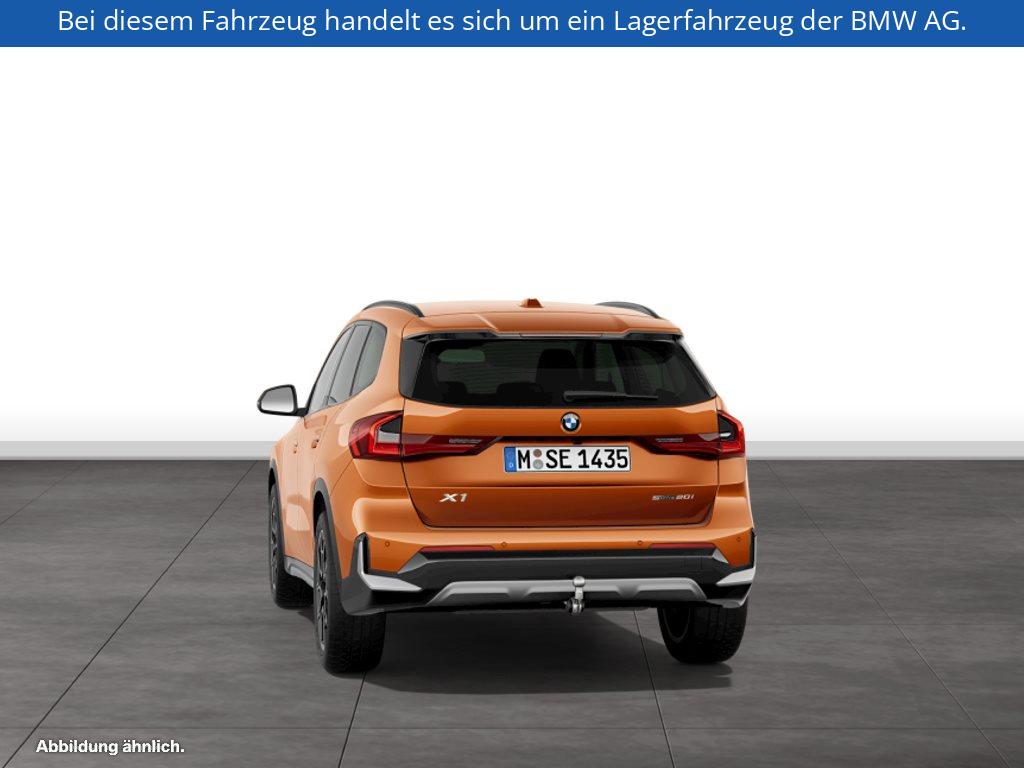Fahrzeugabbildung BMW X1 sDrive20i