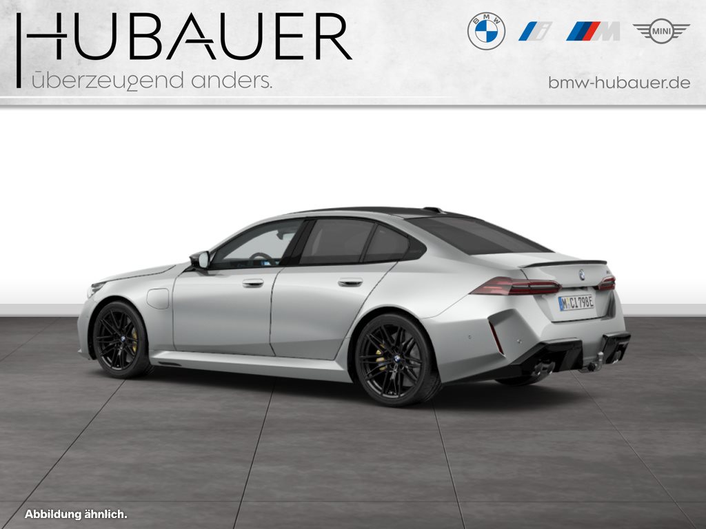 Fahrzeugabbildung BMW M5 Limousine [Individual, Ultimate Package, AHK]